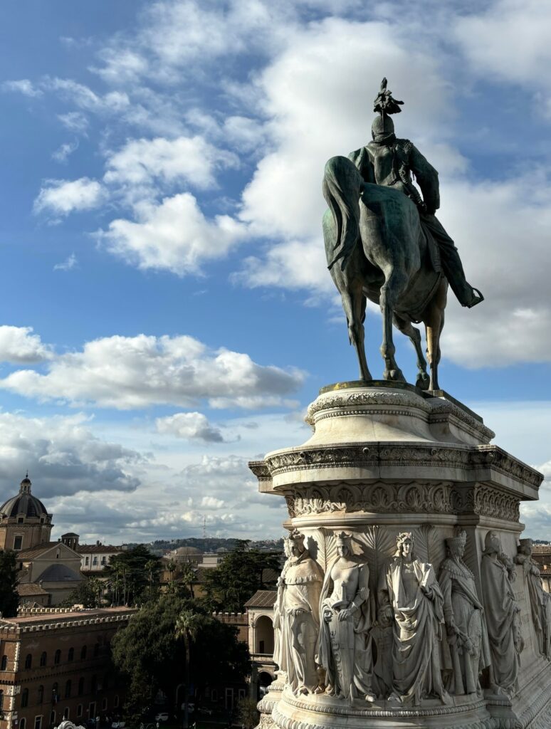 II. Vittorio Emanuele heykeli - Roma Gezi Rehberi